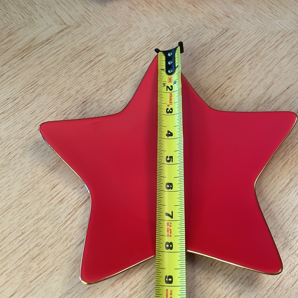 Williams-Sonoma Star Plates (4) - Picture 8 of 9